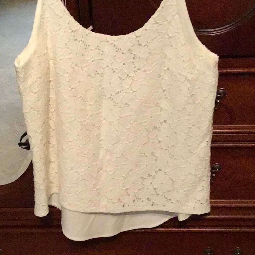 White top georgeous